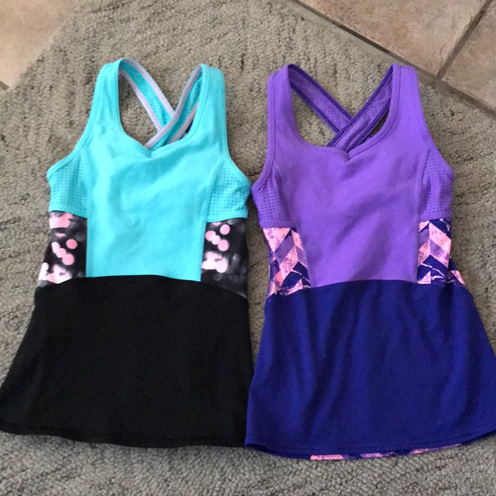 Girls ivivva tops.